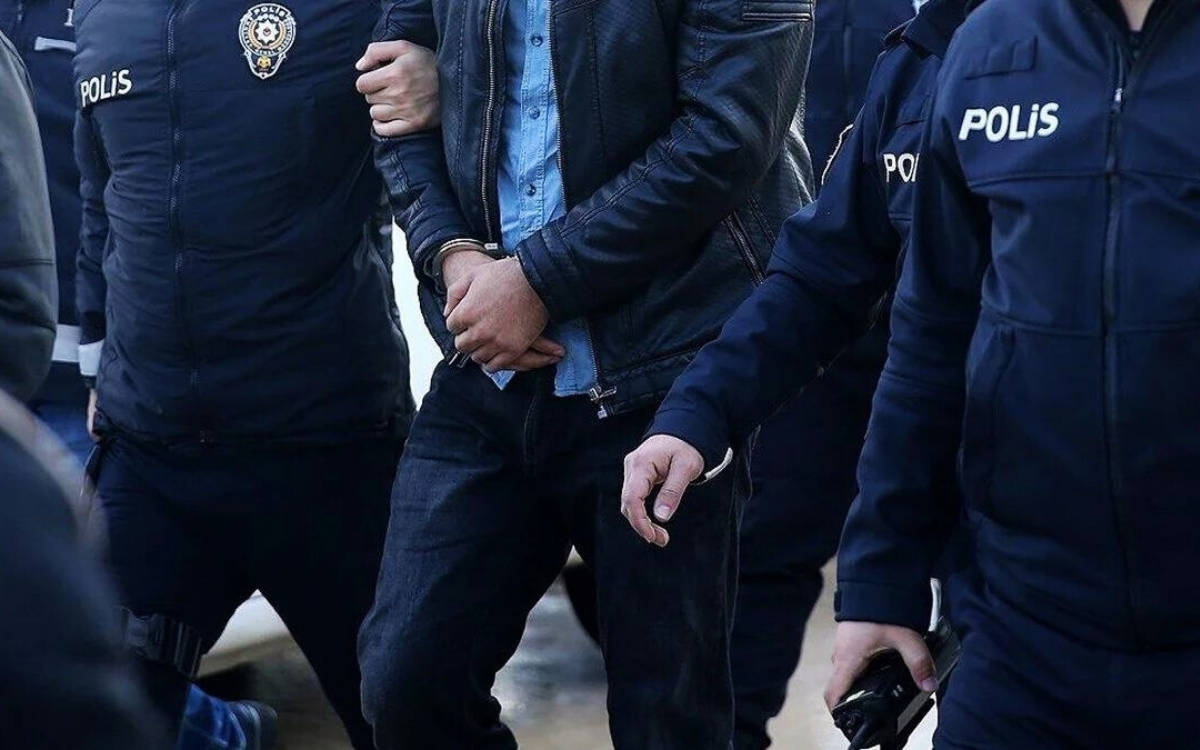 Dört kentte ev baskınları: En az 34 gözaltı