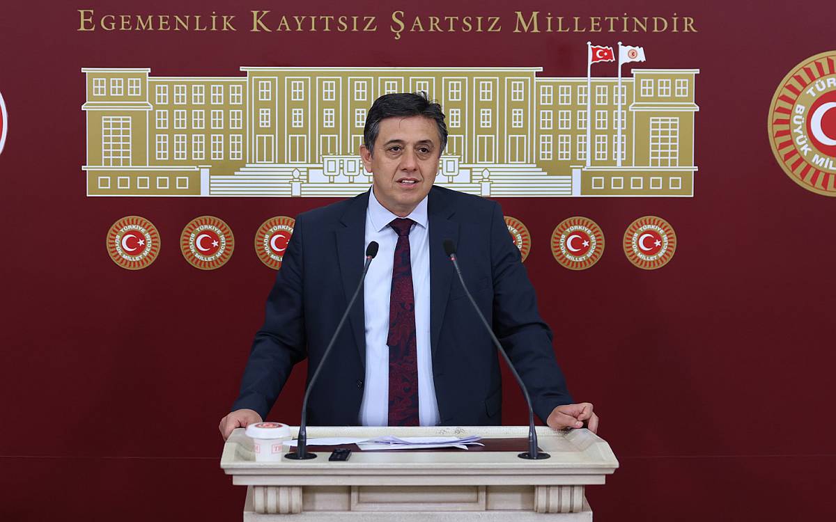 DEM Partili Tiryaki: Bakanlık çok sayıda eş başkan hakkında yurt dışı yasağı getirdi