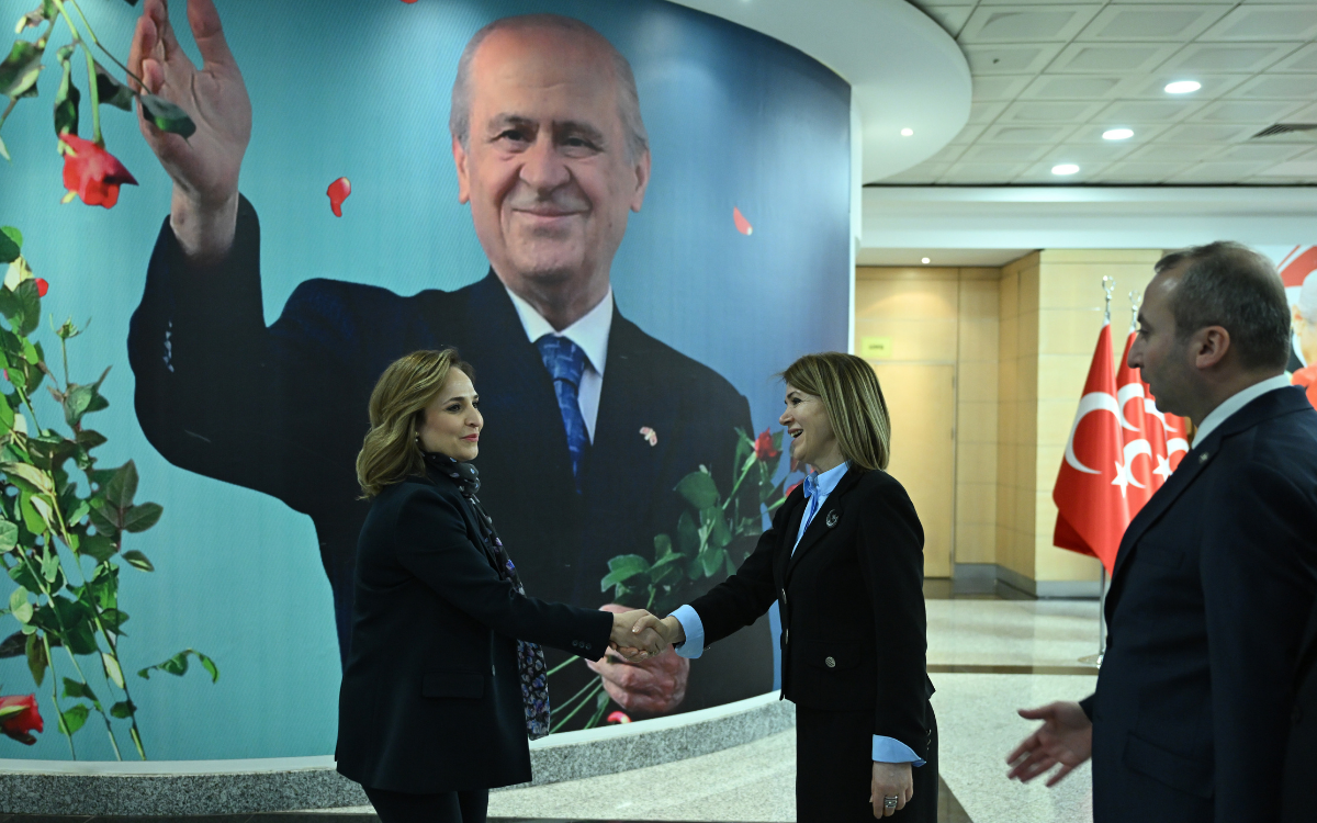 MHP and DEM Party exchange Eid visits for the first time