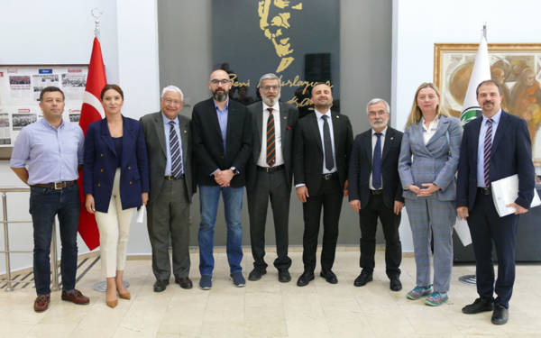 /haber/etki-ajanligi-teklifine-karsi-hukukcular-ve-basin-meslek-orgutleri-birlikte-hareket-edecek-295696