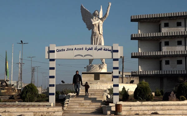 /haber/kobani-kirsalinda-hava-saldirisi-ayni-aileden-9-kisi-hayatini-kaybetti-305474