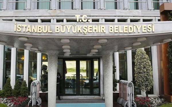 /haber/chp-den-ibb-operasyonuna-tepki-ibb-fiilen-calisamaz-hale-getiriliyor-306831