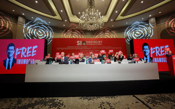 İmamoğlu: Otokrasiler geçmişte yenildiler yine yenilecekler