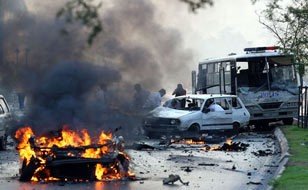 /haber/military-and-police-service-vehicles-bombed-in-izmir-16-wounded-109168