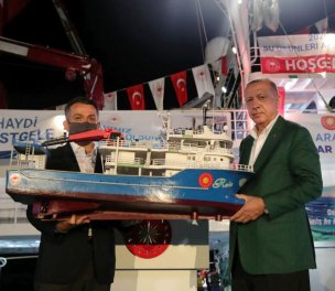 /haber/erdogan-says-we-won-t-tolerate-piracy-turkey-greece-issue-new-navtex-alerts-230020