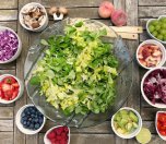/haber/aslinda-yemeklerimiz-icine-et-koymayinca-vegan-oluyor-234980