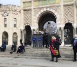 /haber/police-prevent-academics-press-statement-so-they-walk-239106