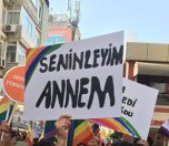 /yazi/lgbti-alaniyla-temas-ettikce-ailenin-ikiyuzlulugunu-anladim-266638