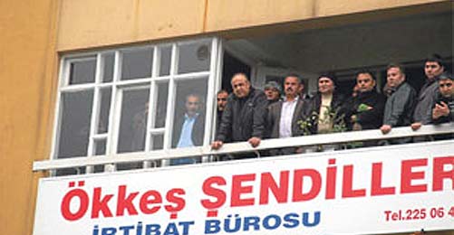 "Karanfille Maraş'a Gelen Alevi'ye Saldıran Genç Nasıl Yetişti?"
