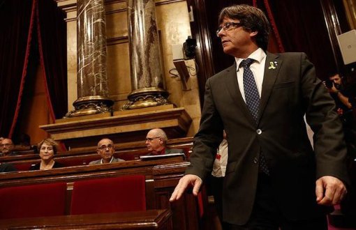 Eski Katalonya Başkanı Puigdemont İçin İade Kararı