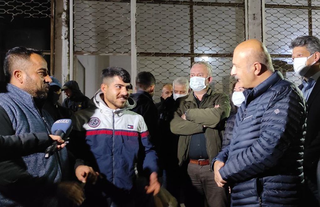 ‘Men earn 120 lira, women 85 lira, Syrians even less’