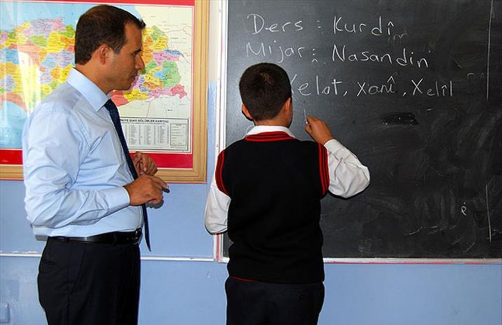 Bakan Selçuk: "Türkçeden başka bir dil okutulamaz"