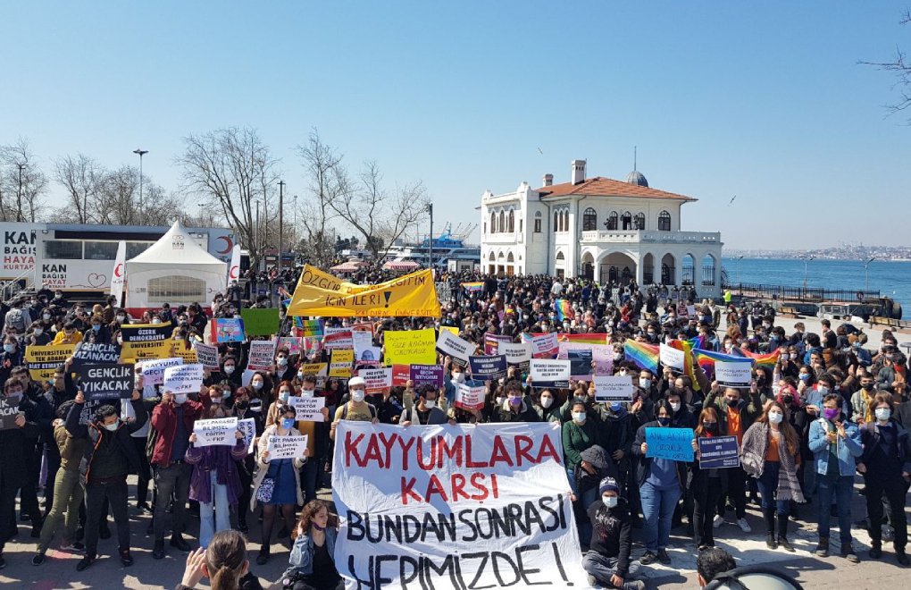"Anayasal haklar dini ölçütlerle ihlal edilemez"