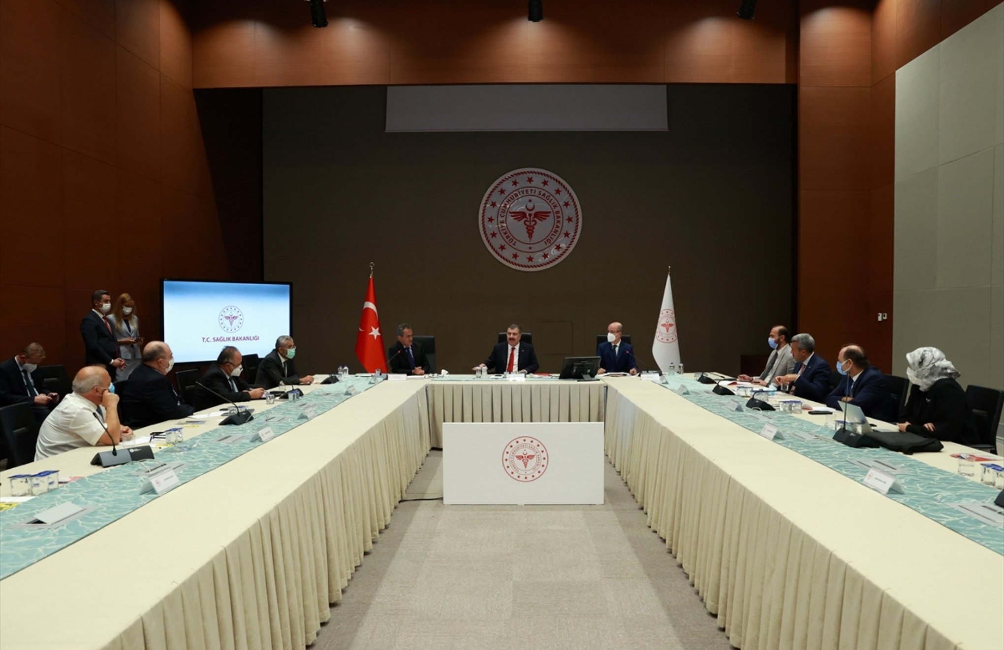 2 doz mRNA aşısı olanlar da hatırlatma dozuna ihtiyaç duyacak