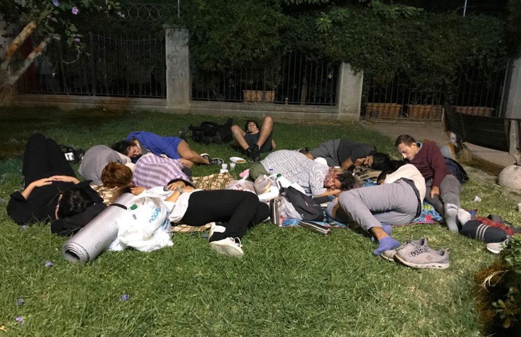 ‘Barınamayanlara’ polis engeli