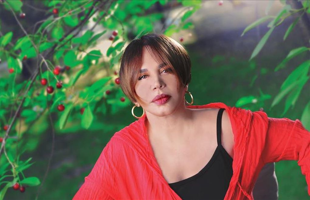 Singer Sezen Aksu responds to Erdoğan's threat to 'rip out her tongue' with a new song