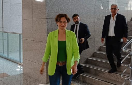 Kaftancioglûyê ji bo peyva “dîktator” îfade daye