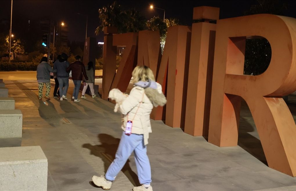 Two people die in earthquake in İzmir